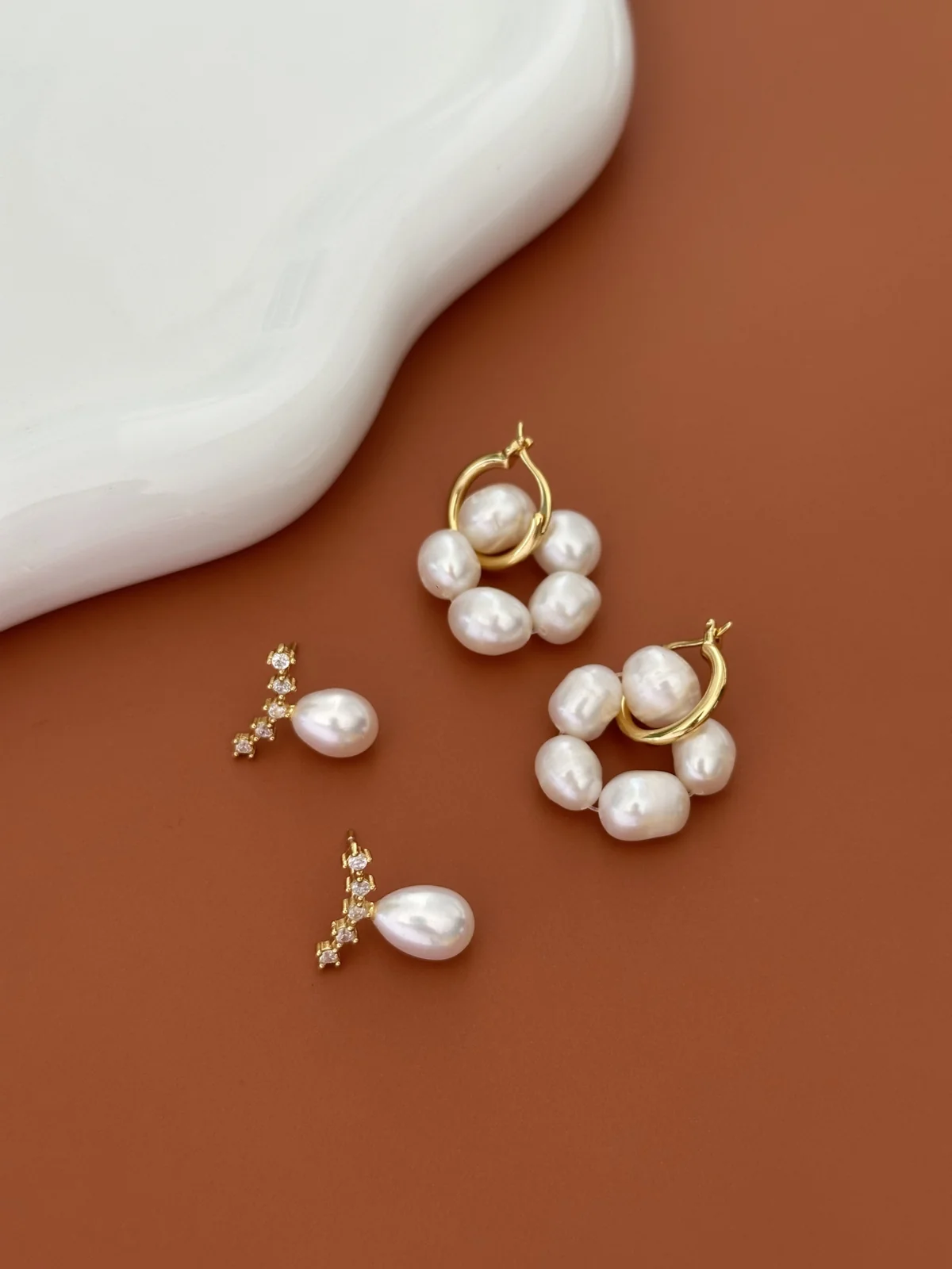 Kategoria Kolczyki - złote kolczyki z perłami barokowymi Août Jewelry